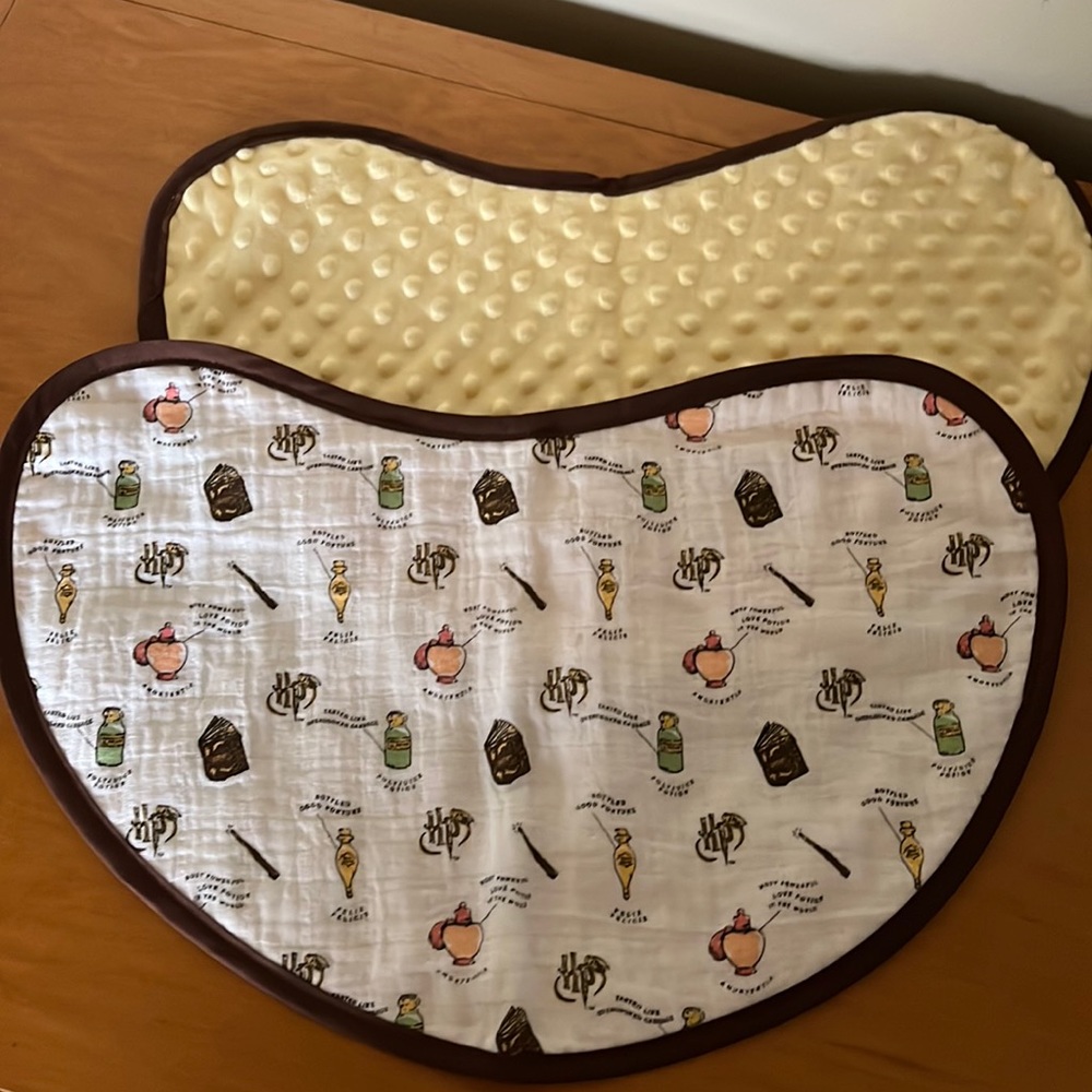 Small Harry Potter burp cloth